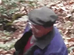 Michelle tiene un juguete y se está haciendo squirt en su propio coño