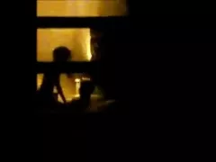 Lusy chupa polla durante su rutina diaria tetona milf casero porno