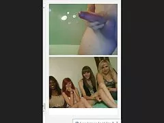Una zorra regordeta se engancha con un afortunado fan online