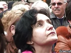 Marion Sex Tape con creampie estilo perrito después de chupar la polla