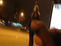 Mi coñito apretado necesita ser usado
