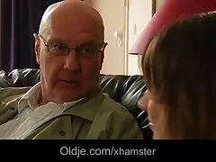 Puta japonesa que veo de vez en cuando y ahora embarazada